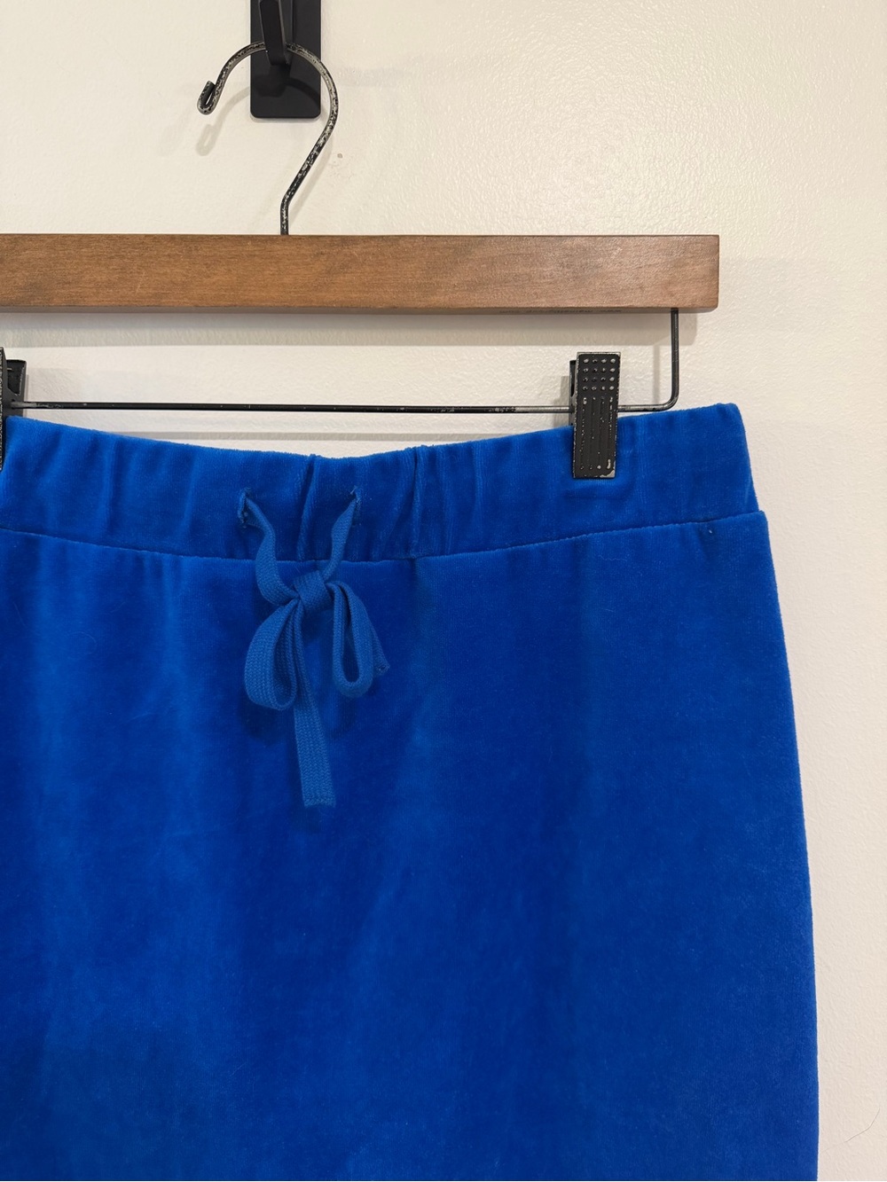 Juicy Couture Velour Y2K Mini Skirt Women’s Size Medium Royal Blue Elastic Waist - Picture 3 of 6
